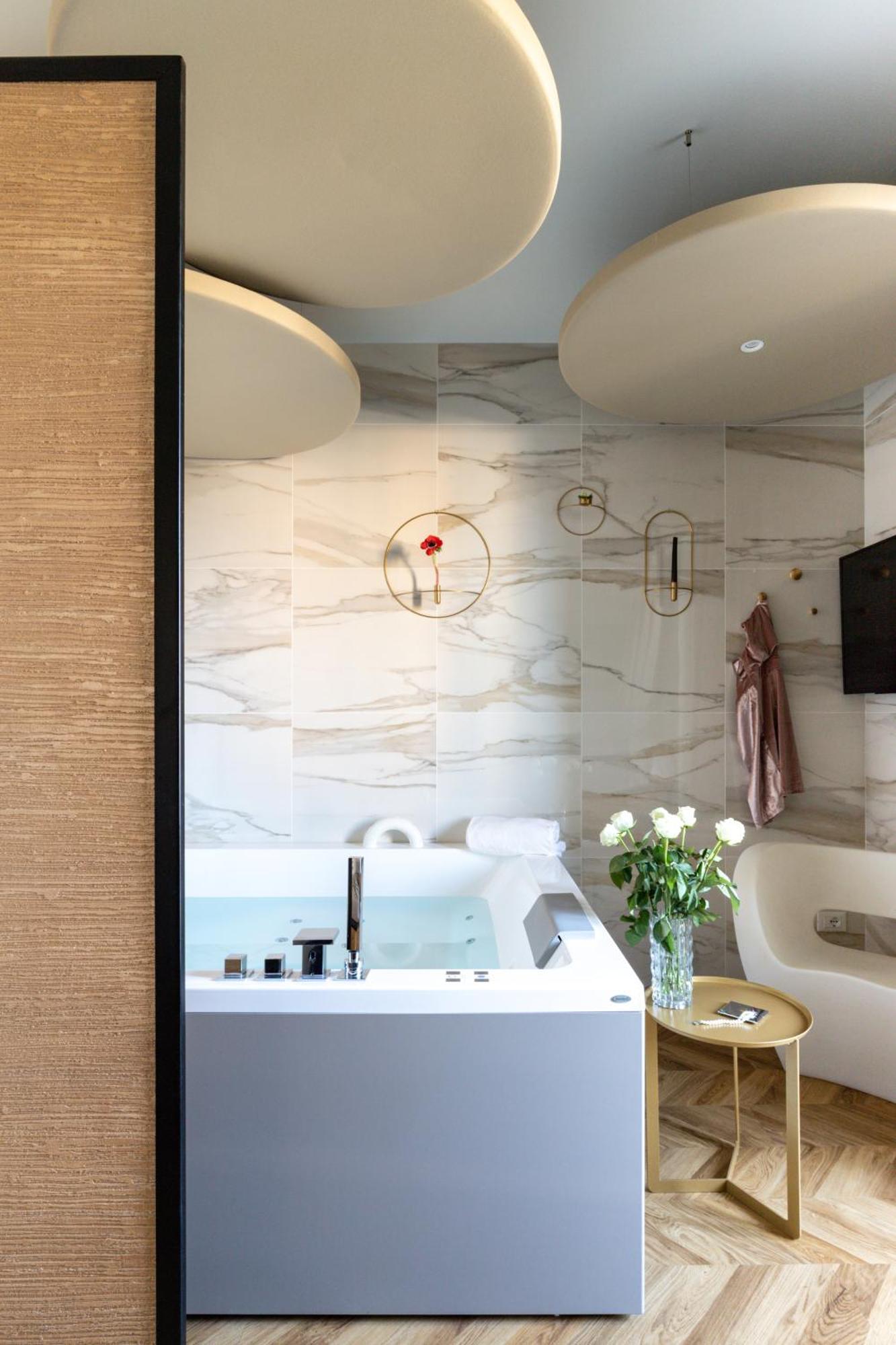 Hatelier Garda Home By Enjoy Garda Hotel بسكييرا ديل غاردا المظهر الخارجي الصورة